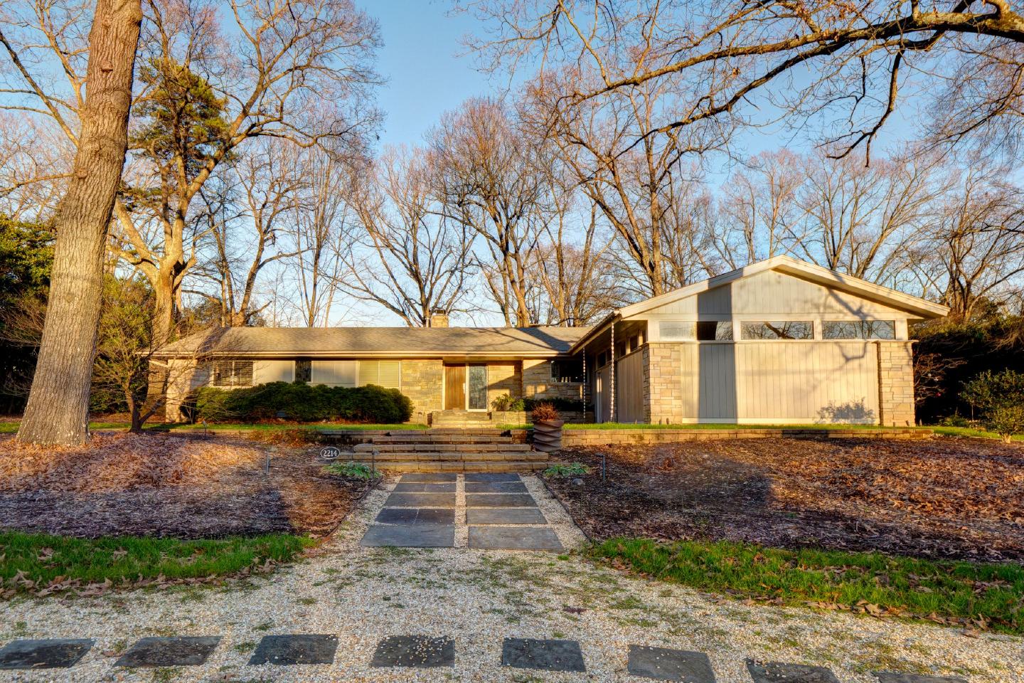 McAdams House, 2021