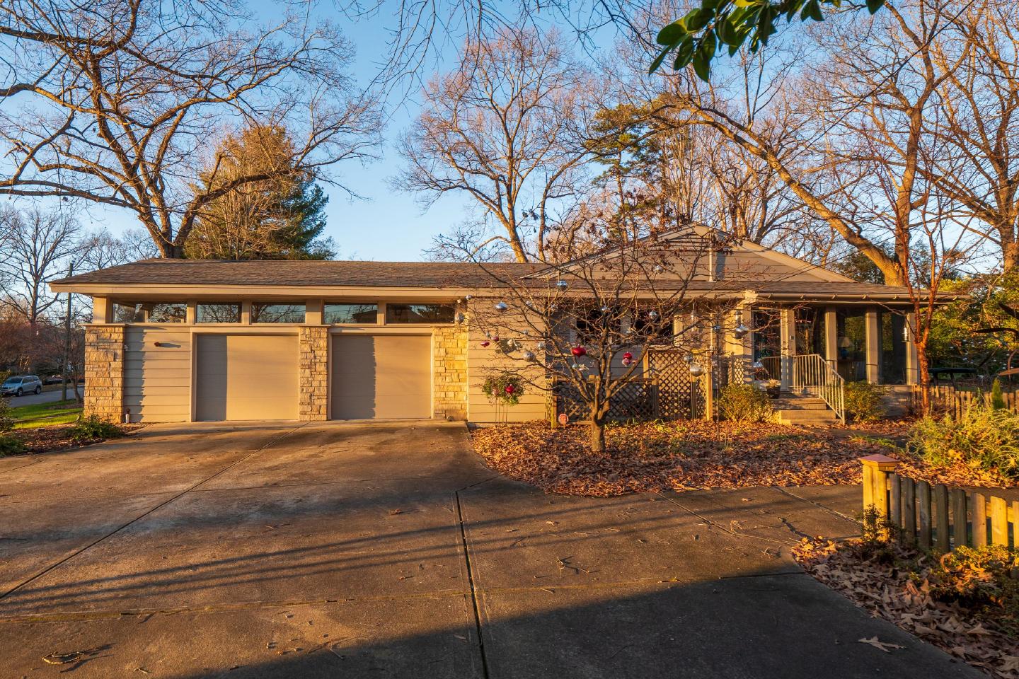 McAdams House, 2021