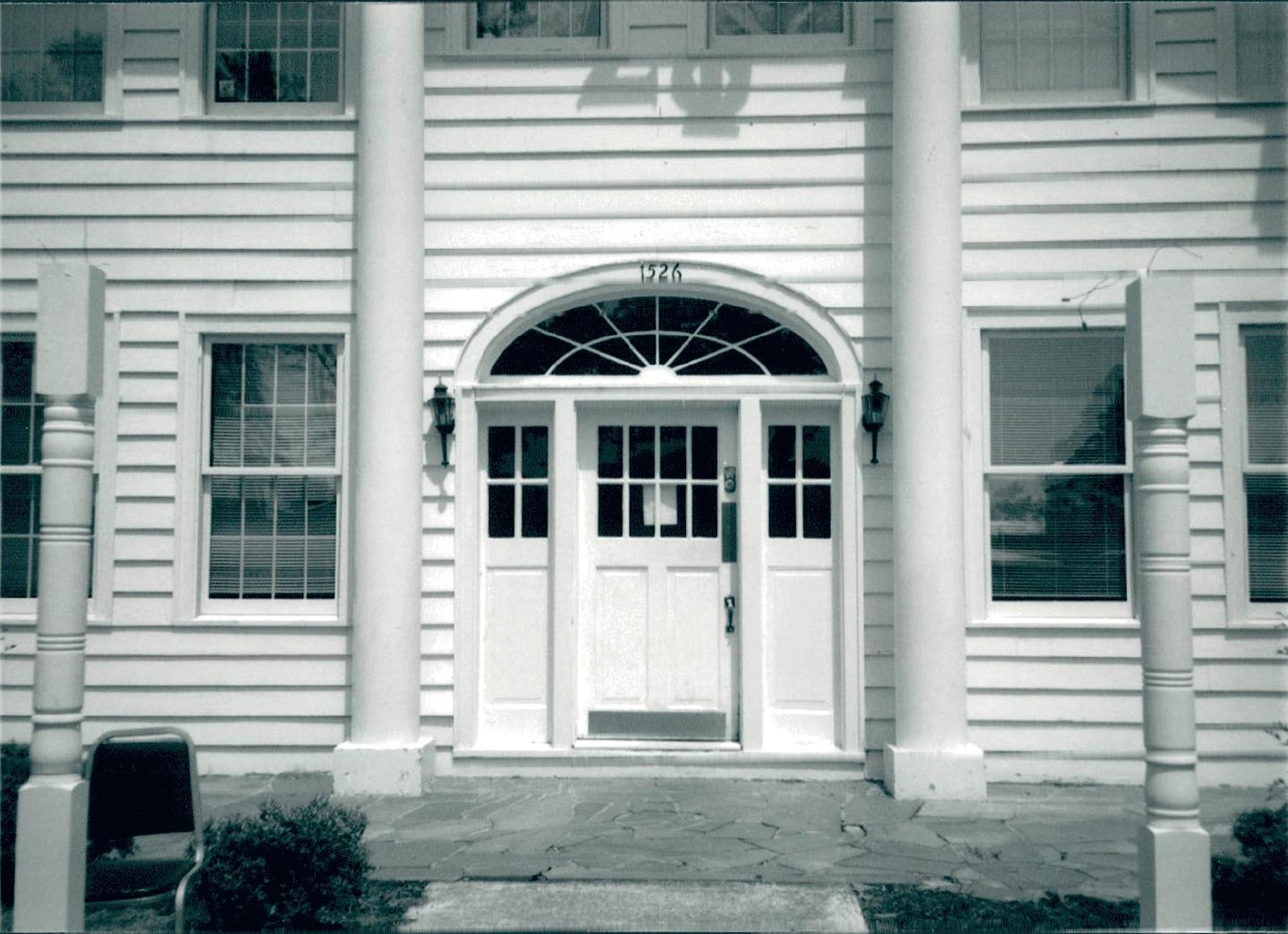 Carolina Pines Hotel, 1999