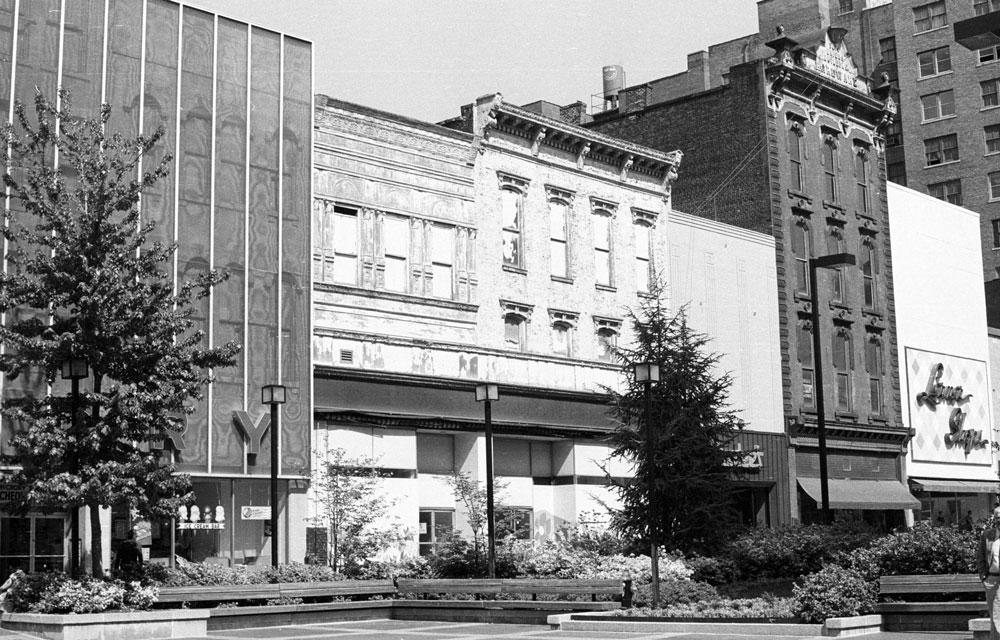Lumsden-Boone Building, 1986