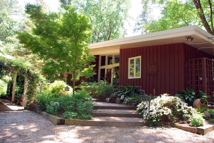 Paul and Ellen Welles House