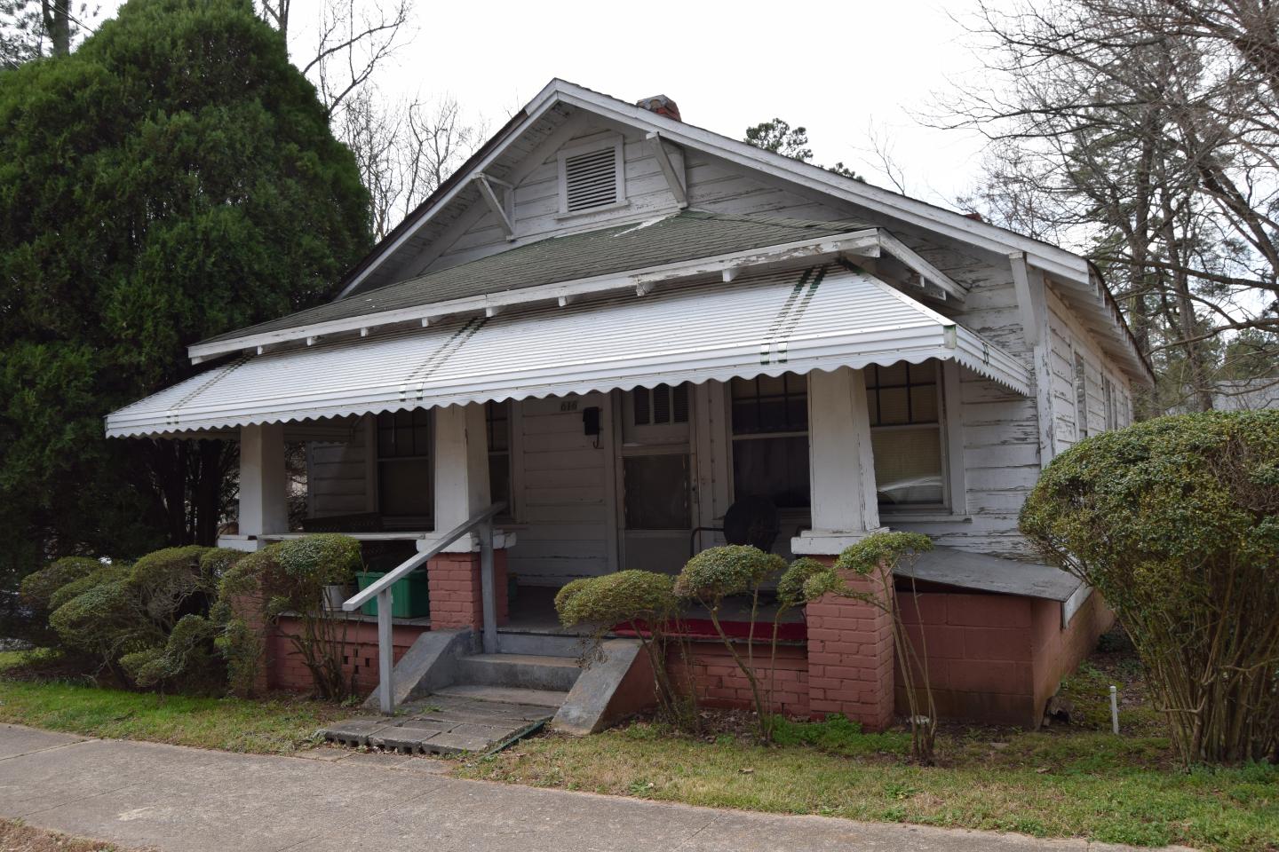 Lillie Stroud Rogers House (616 Method Rd) Image courtesy of Capital City Camera Club